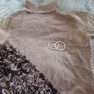 ❤NWOT Fuzzy Turtleneck Sweater